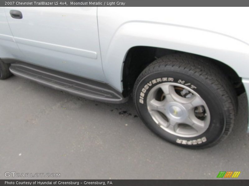Moondust Metallic / Light Gray 2007 Chevrolet TrailBlazer LS 4x4