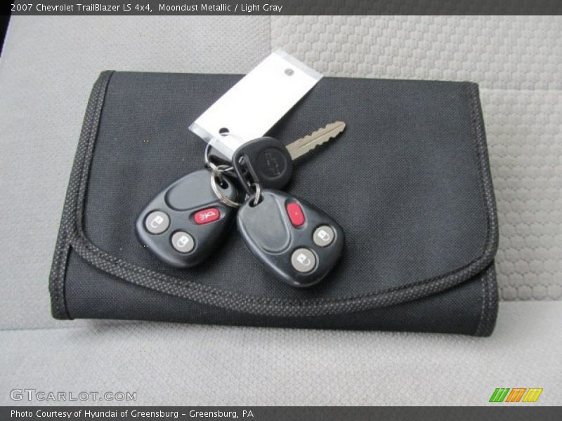 Moondust Metallic / Light Gray 2007 Chevrolet TrailBlazer LS 4x4