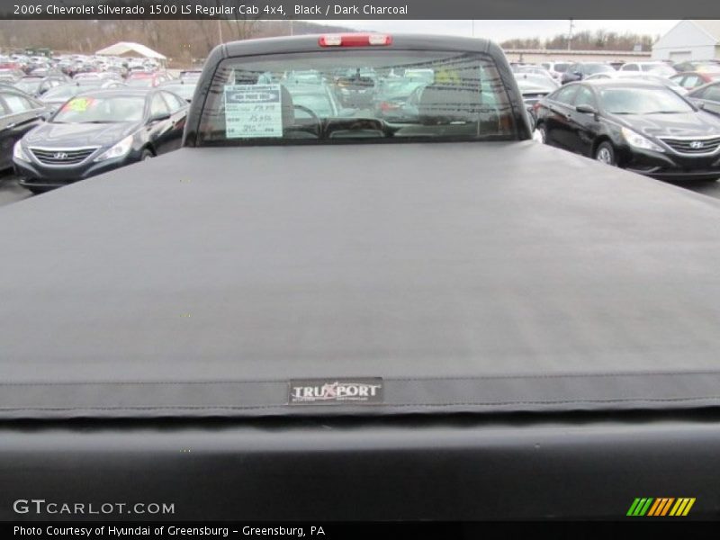 Black / Dark Charcoal 2006 Chevrolet Silverado 1500 LS Regular Cab 4x4