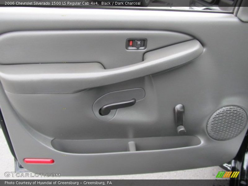 Black / Dark Charcoal 2006 Chevrolet Silverado 1500 LS Regular Cab 4x4