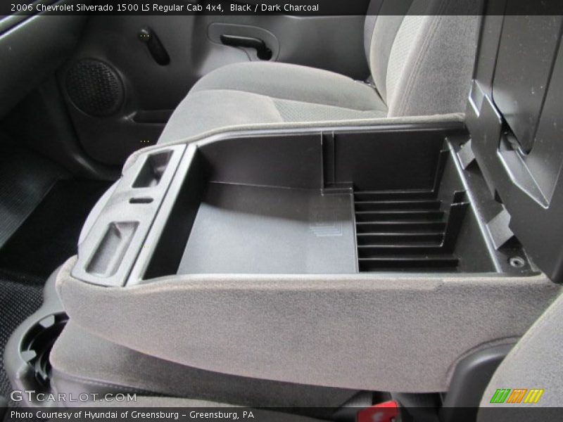 Black / Dark Charcoal 2006 Chevrolet Silverado 1500 LS Regular Cab 4x4