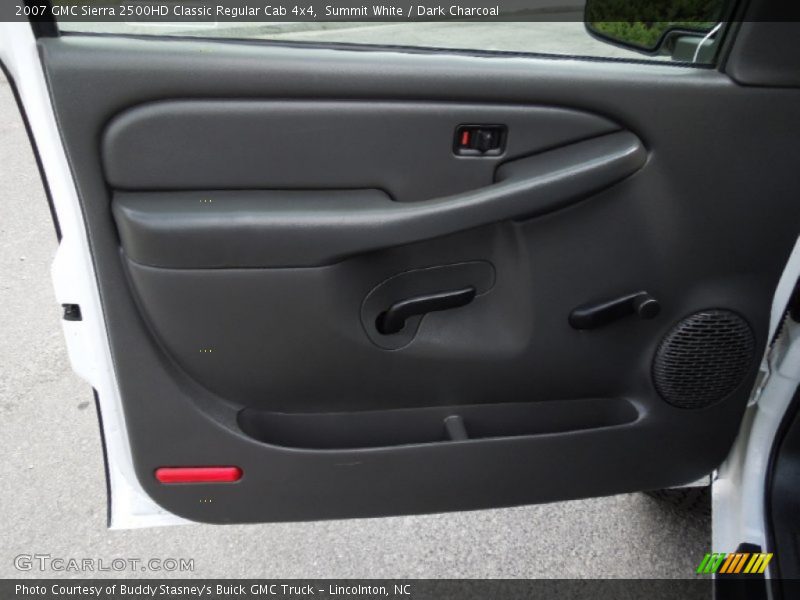 Summit White / Dark Charcoal 2007 GMC Sierra 2500HD Classic Regular Cab 4x4