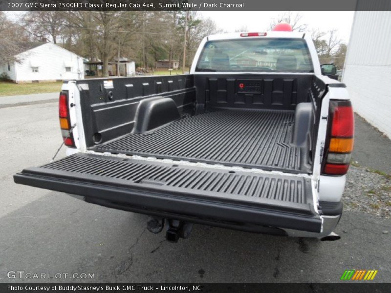 Summit White / Dark Charcoal 2007 GMC Sierra 2500HD Classic Regular Cab 4x4