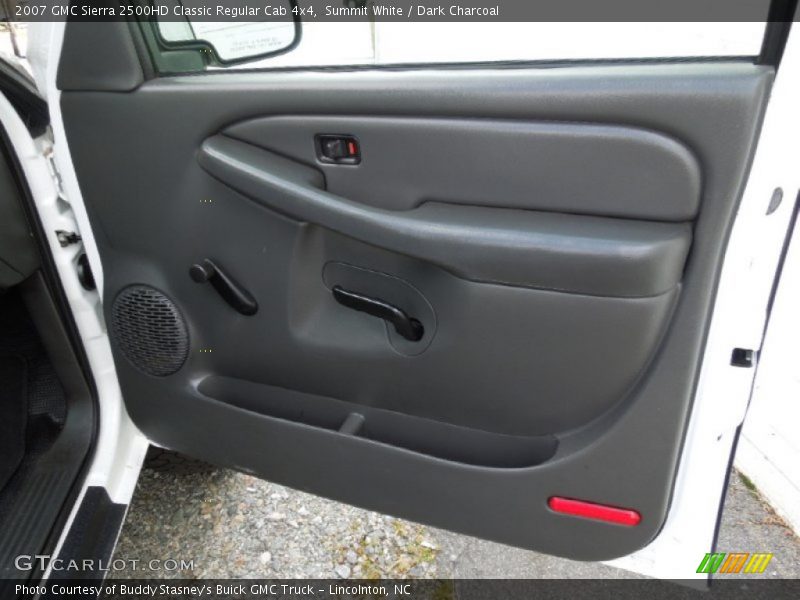 Summit White / Dark Charcoal 2007 GMC Sierra 2500HD Classic Regular Cab 4x4