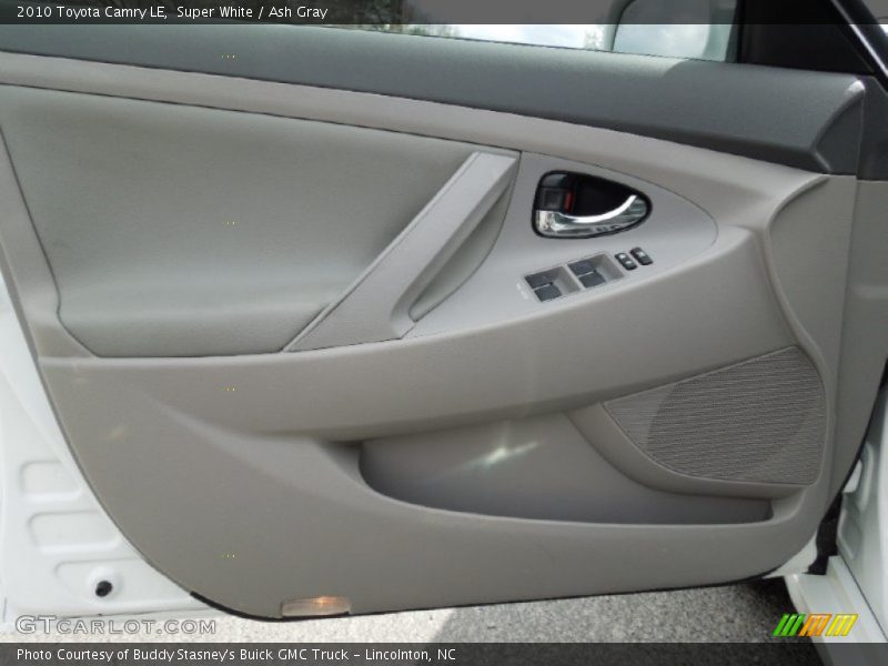 Super White / Ash Gray 2010 Toyota Camry LE
