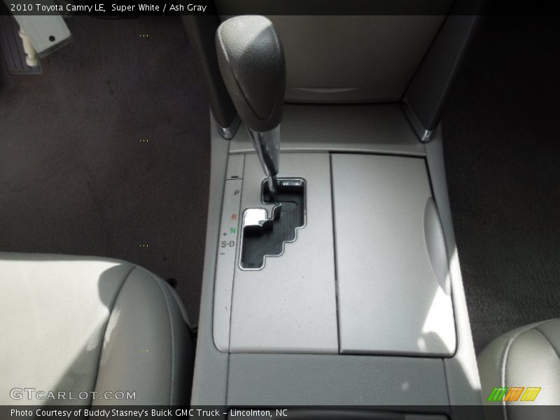 Super White / Ash Gray 2010 Toyota Camry LE