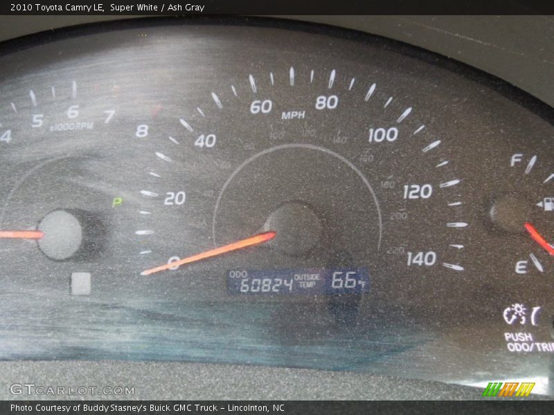 Super White / Ash Gray 2010 Toyota Camry LE