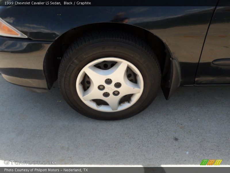 Black / Graphite 1999 Chevrolet Cavalier LS Sedan
