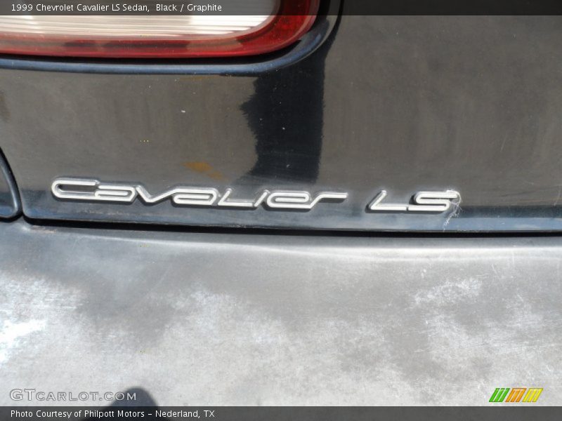 Black / Graphite 1999 Chevrolet Cavalier LS Sedan