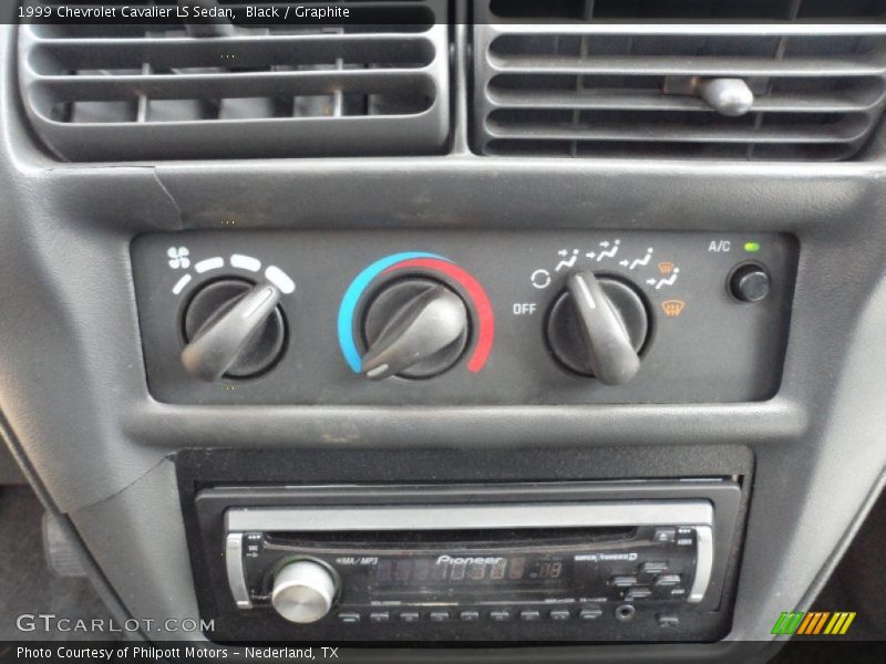 Black / Graphite 1999 Chevrolet Cavalier LS Sedan