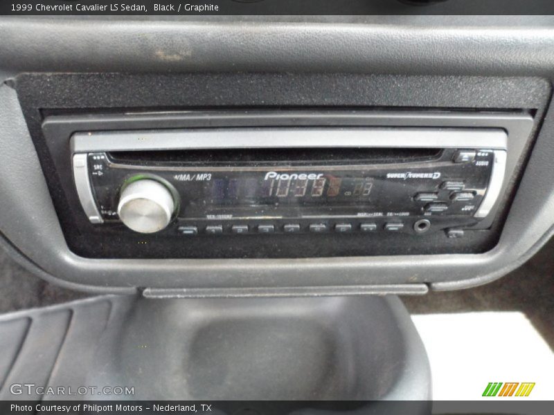 Black / Graphite 1999 Chevrolet Cavalier LS Sedan