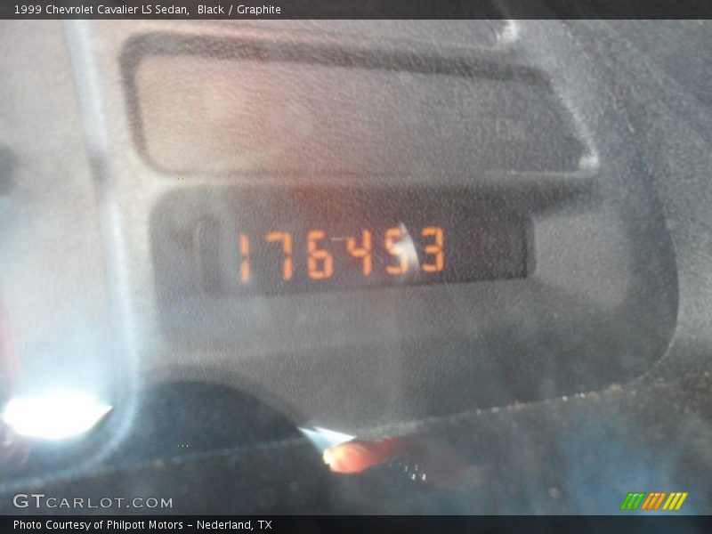 Black / Graphite 1999 Chevrolet Cavalier LS Sedan
