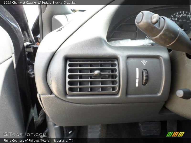 Black / Graphite 1999 Chevrolet Cavalier LS Sedan