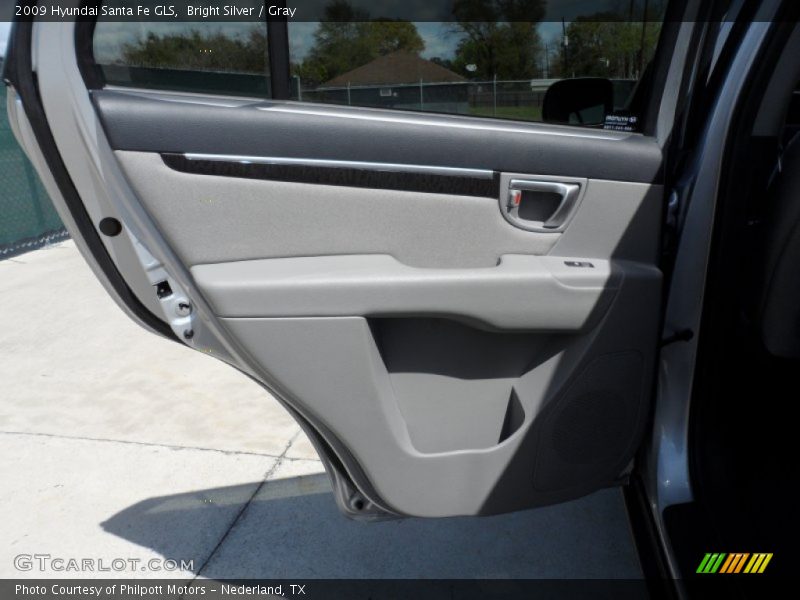 Bright Silver / Gray 2009 Hyundai Santa Fe GLS