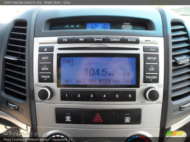 Bright Silver / Gray 2009 Hyundai Santa Fe GLS