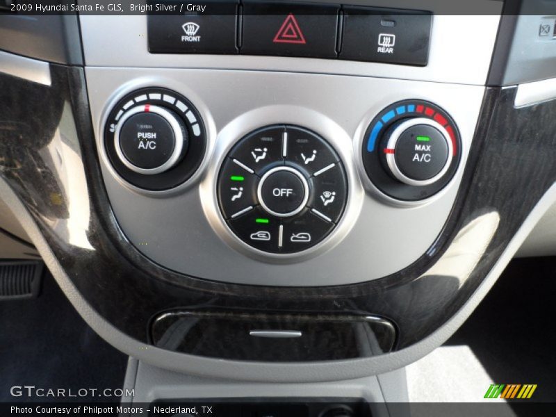 Bright Silver / Gray 2009 Hyundai Santa Fe GLS
