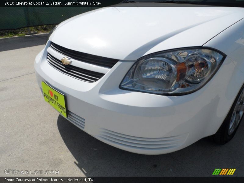 Summit White / Gray 2010 Chevrolet Cobalt LS Sedan