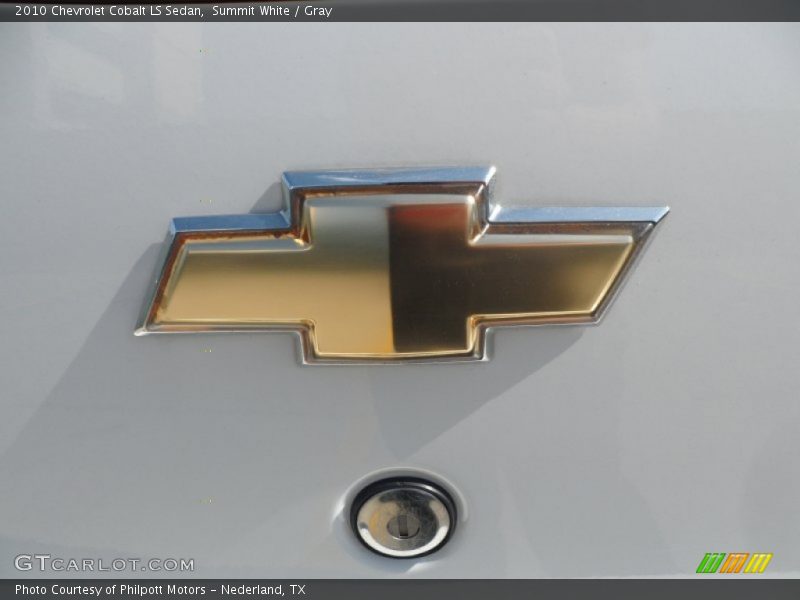 Summit White / Gray 2010 Chevrolet Cobalt LS Sedan
