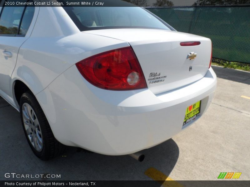 Summit White / Gray 2010 Chevrolet Cobalt LS Sedan