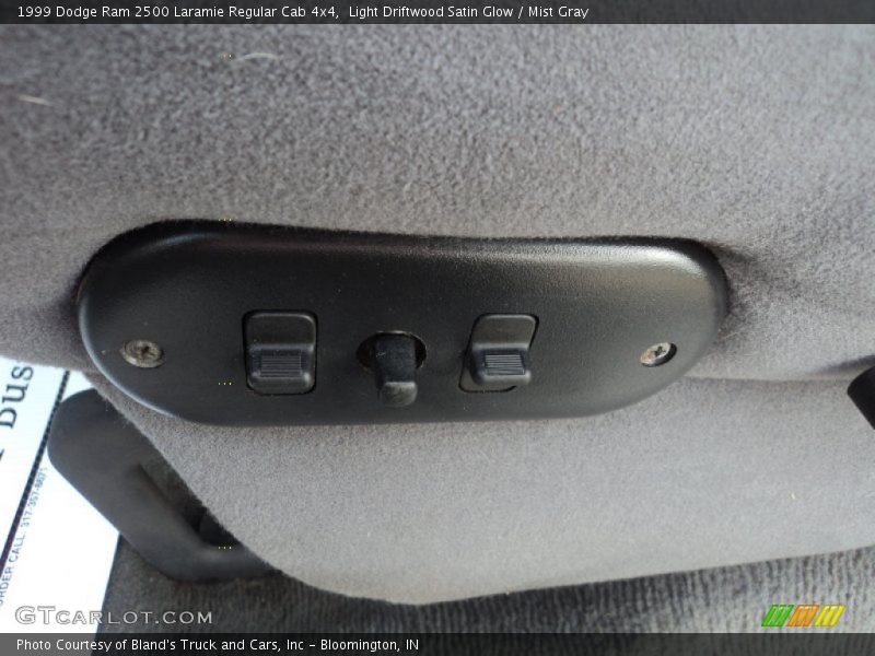 Light Driftwood Satin Glow / Mist Gray 1999 Dodge Ram 2500 Laramie Regular Cab 4x4