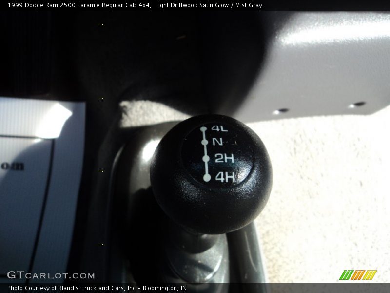 Light Driftwood Satin Glow / Mist Gray 1999 Dodge Ram 2500 Laramie Regular Cab 4x4