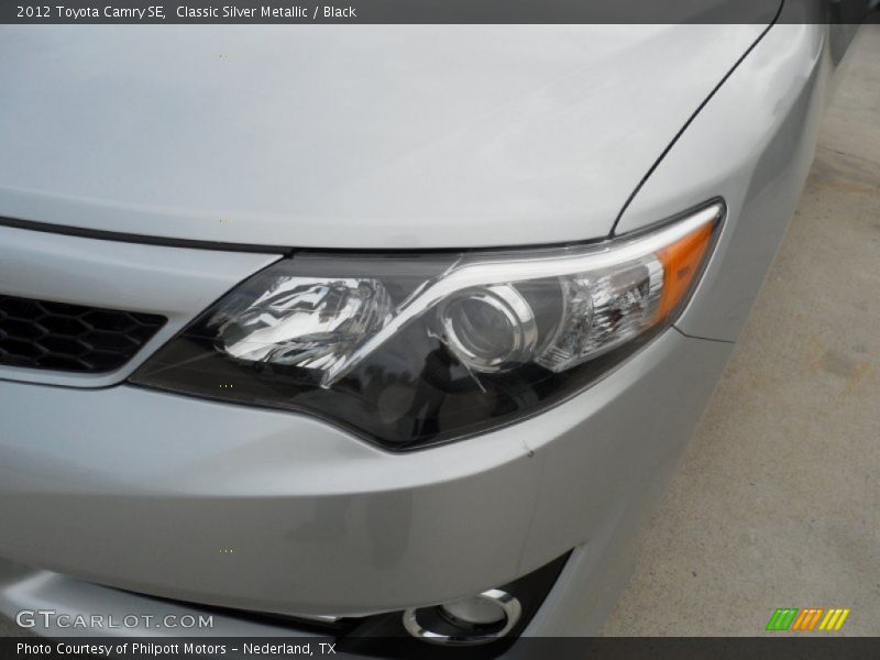 Classic Silver Metallic / Black 2012 Toyota Camry SE