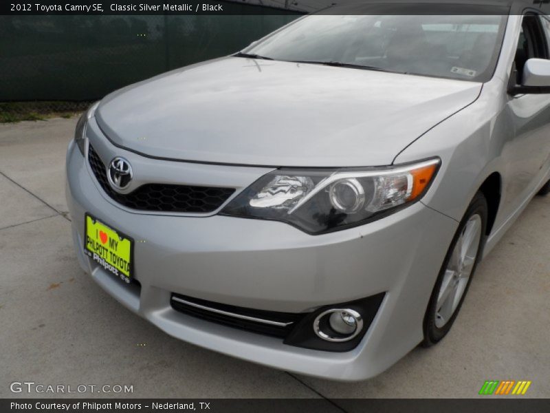 Classic Silver Metallic / Black 2012 Toyota Camry SE