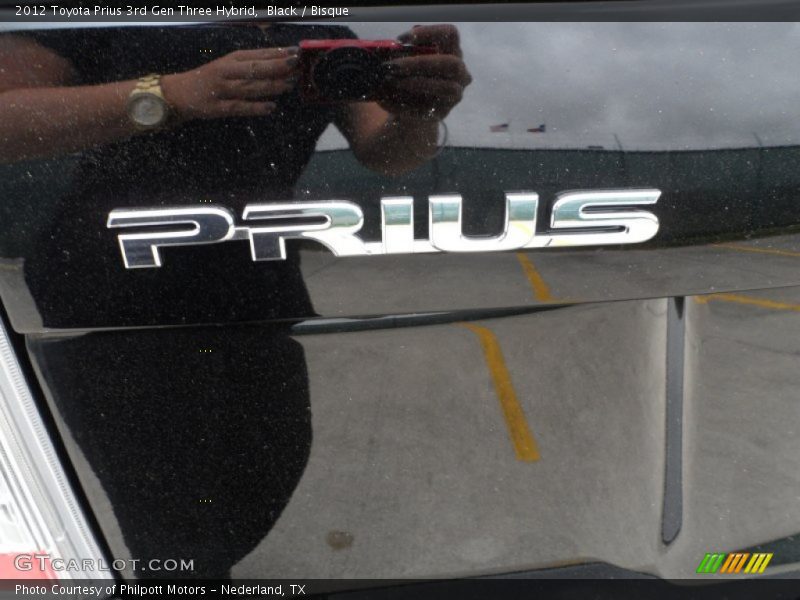 Black / Bisque 2012 Toyota Prius 3rd Gen Three Hybrid