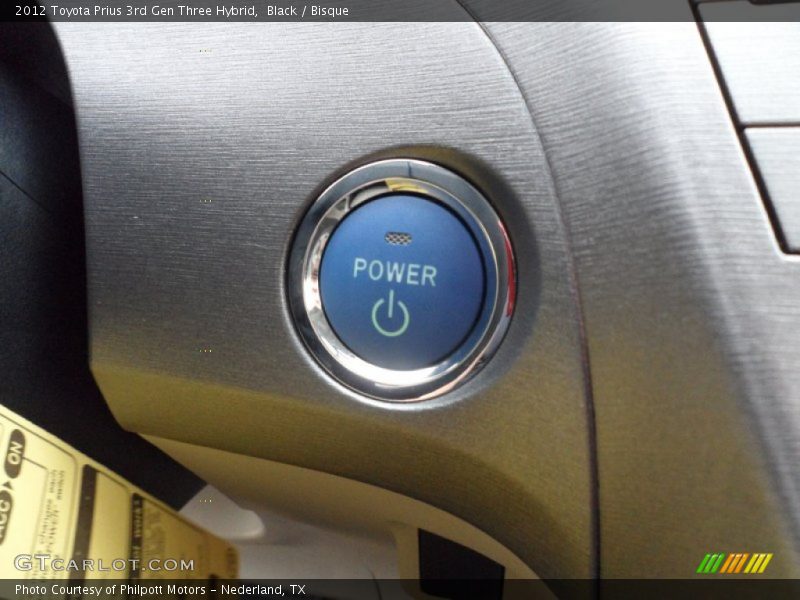 Black / Bisque 2012 Toyota Prius 3rd Gen Three Hybrid