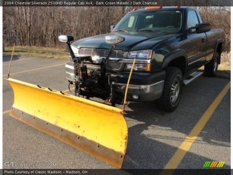 Dark Green Metallic / Dark Charcoal 2004 Chevrolet Silverado 2500HD Regular Cab 4x4