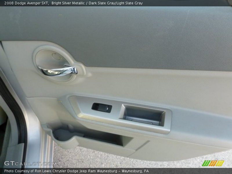 Bright Silver Metallic / Dark Slate Gray/Light Slate Gray 2008 Dodge Avenger SXT