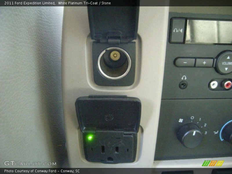 White Platinum Tri-Coat / Stone 2011 Ford Expedition Limited