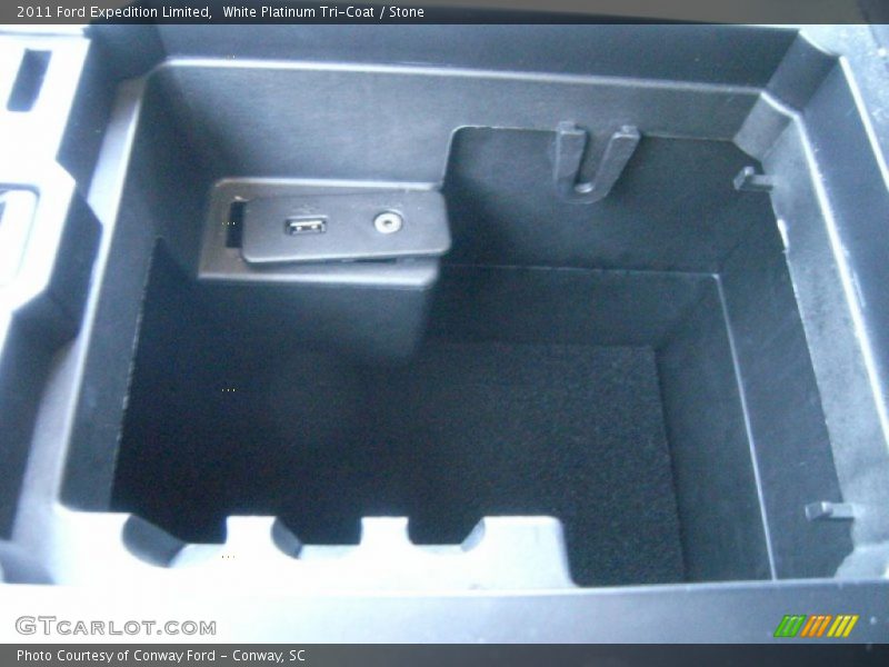 White Platinum Tri-Coat / Stone 2011 Ford Expedition Limited