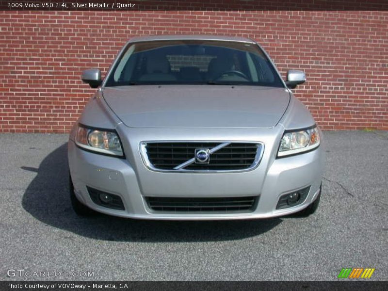 Silver Metallic / Quartz 2009 Volvo V50 2.4i