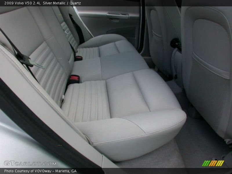 Silver Metallic / Quartz 2009 Volvo V50 2.4i