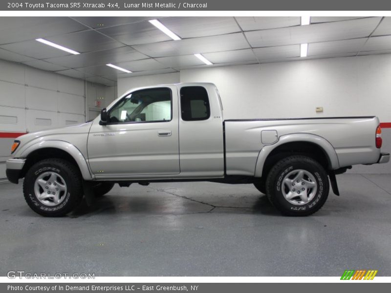 Lunar Mist Metallic / Charcoal 2004 Toyota Tacoma SR5 Xtracab 4x4