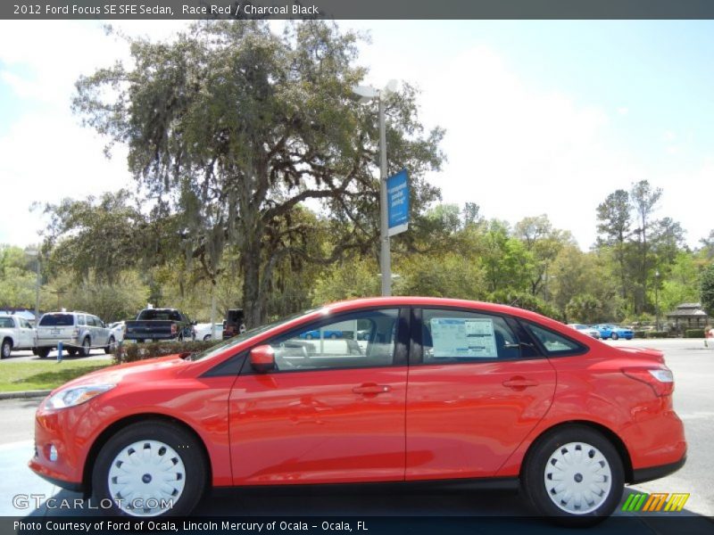 Race Red / Charcoal Black 2012 Ford Focus SE SFE Sedan