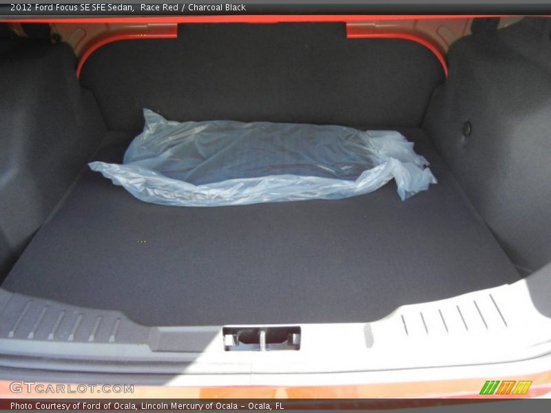 Race Red / Charcoal Black 2012 Ford Focus SE SFE Sedan