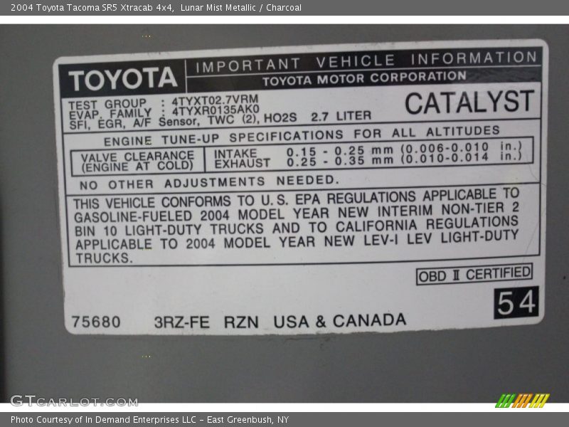 Lunar Mist Metallic / Charcoal 2004 Toyota Tacoma SR5 Xtracab 4x4