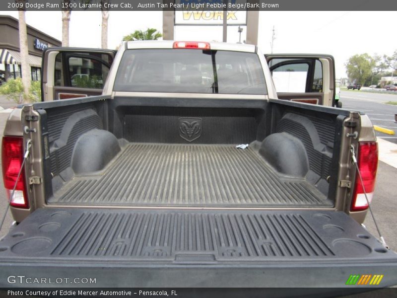 Austin Tan Pearl / Light Pebble Beige/Bark Brown 2009 Dodge Ram 1500 Laramie Crew Cab