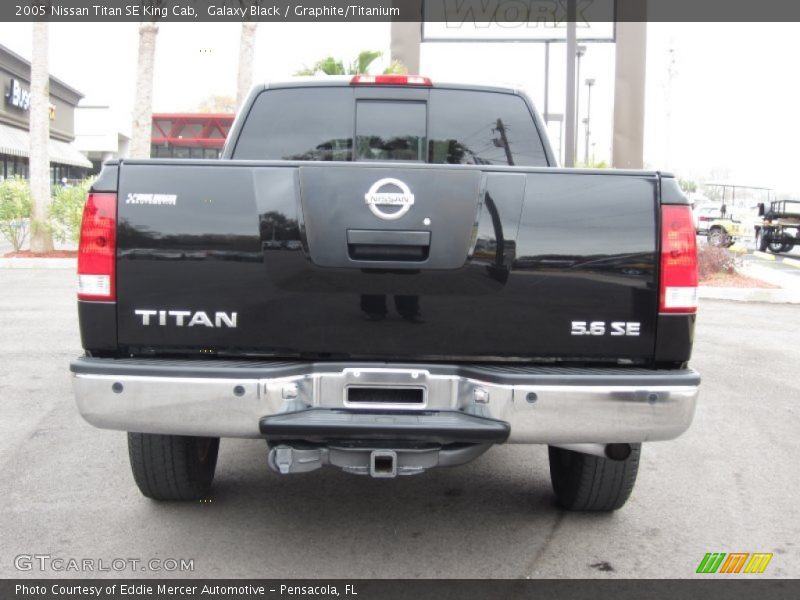 Galaxy Black / Graphite/Titanium 2005 Nissan Titan SE King Cab