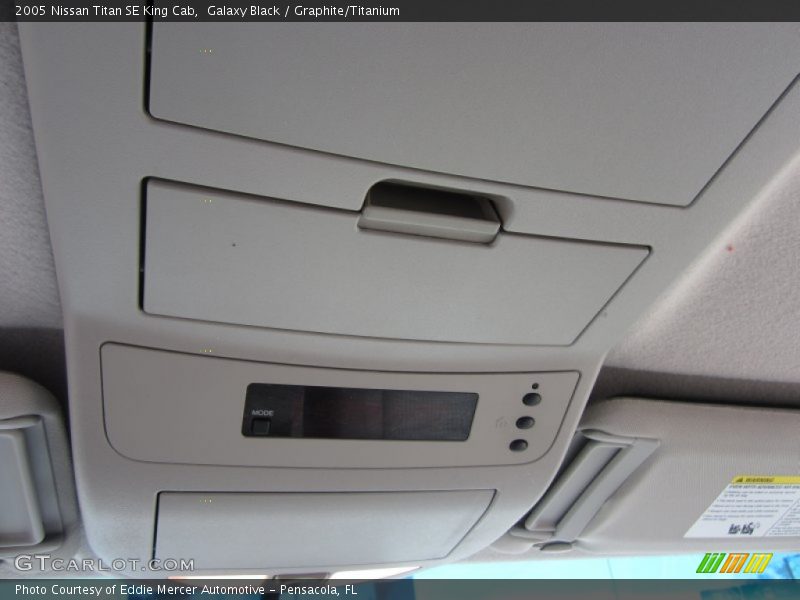 Galaxy Black / Graphite/Titanium 2005 Nissan Titan SE King Cab