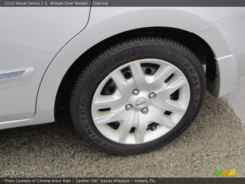 Brilliant Silver Metallic / Charcoal 2010 Nissan Sentra 2.0