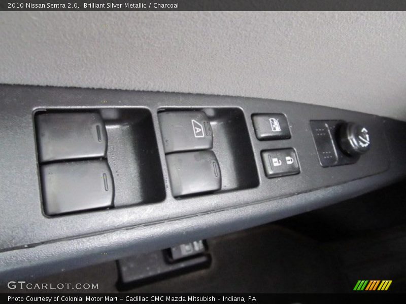 Brilliant Silver Metallic / Charcoal 2010 Nissan Sentra 2.0