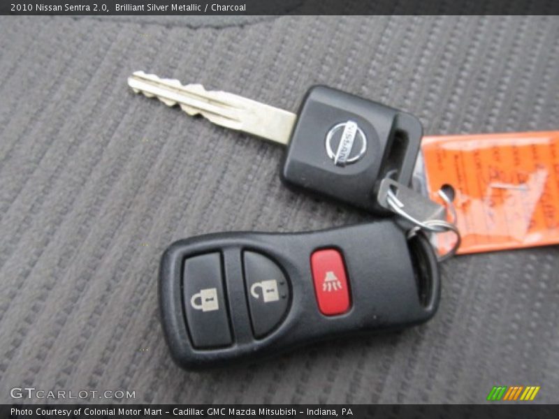 Brilliant Silver Metallic / Charcoal 2010 Nissan Sentra 2.0