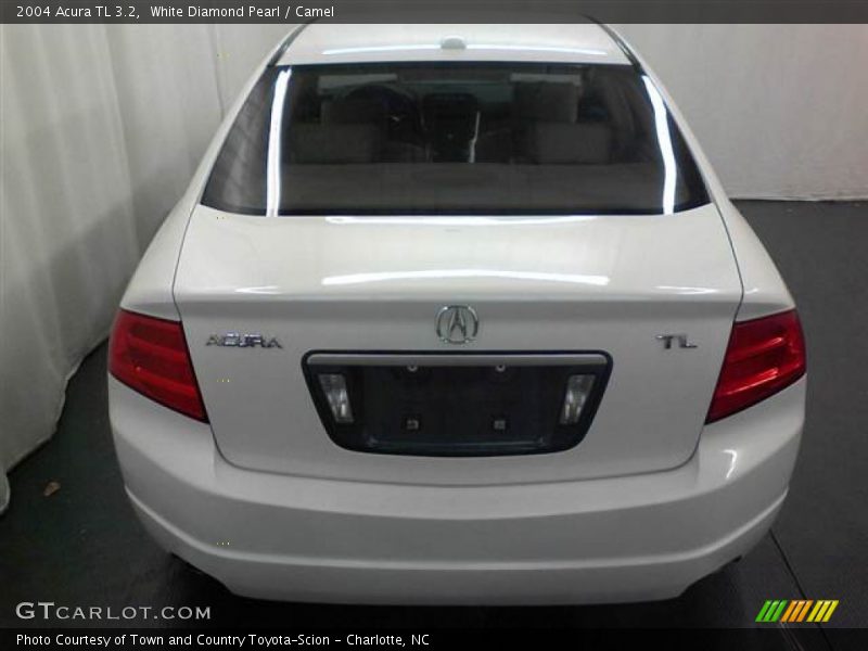 White Diamond Pearl / Camel 2004 Acura TL 3.2