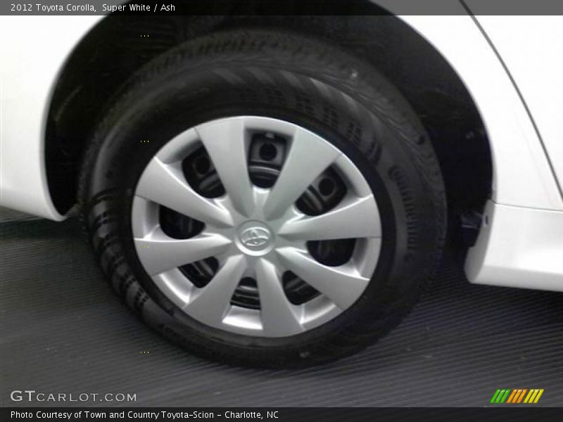 Super White / Ash 2012 Toyota Corolla