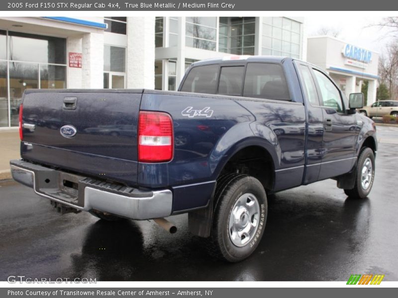 True Blue Metallic / Medium Flint Grey 2005 Ford F150 STX Regular Cab 4x4