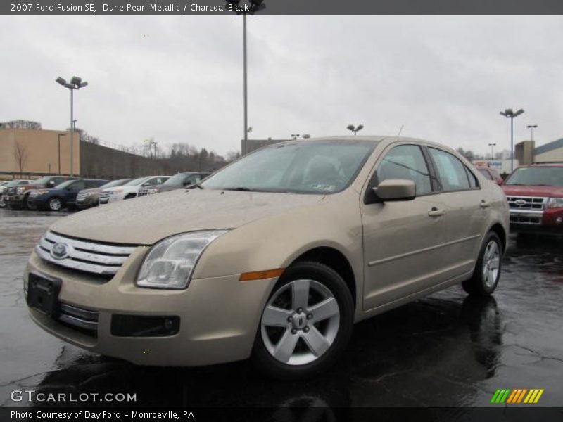 Dune Pearl Metallic / Charcoal Black 2007 Ford Fusion SE