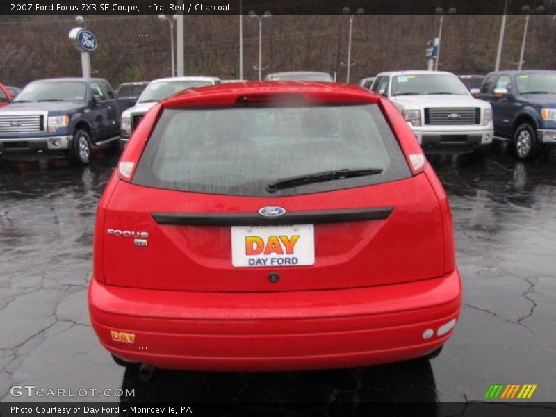 Infra-Red / Charcoal 2007 Ford Focus ZX3 SE Coupe